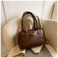"Bolso bajo brazo mujer 2025" |   Gran capacidad retro |   Estilo Boston almohada. |   Bandolera elegante para oficina y viaje |   Piel sintética premium |   Moda primavera verano |   Correa ajustable |   Compartimentos múltiples |   Envío rápido - details 13