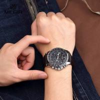 Reloj deportivo para Hombre falso tres ojos luminosos reloj de los hombres - details 1