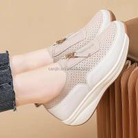 Nuevo estilo 2025, mocasines con cuña para mujer, peso ligero, suela de PU con cremallera, zapatillas informales con plataforma Beige para mujer, fabricante Big 43 - details 2