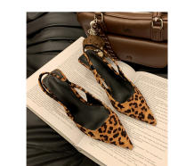 Nuevo nicho retro de gama alta con estampado de leopardo tacones altos temperamento elegante tacón fino sandalias puntiagudas - details 43