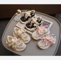 Sandalias deportivas para niño y niña, zapatos de tenis transpirables de malla hueca, zapatillas para correr a la moda, resistentes al desgaste y a prueba de suciedad, novedad de verano 2024 - details 3