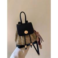 Mochila pequeña de gama alta de nicho versátil informal de estilo coreano para salir a principios de otoño Nuevo bolso de hombro doble de cuero de terciopelo Melard Deer - details 1