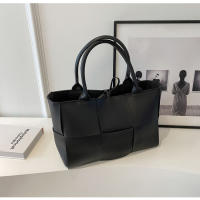 Bolso de mano para mujer, nuevo bolso de hombro premium de gran capacidad, tejido versátil para llevar debajo del brazo. - details 17