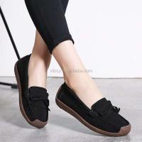 Los zapatos deportivos informales de tacón bajo con borlas y fondo plano de nuevo diseño son zapatos deportivos de gamuza de cuero suaves, modernos y de alta calidad para mujer - details 1