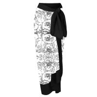 El nuevo traje de baño de una pieza es ajustado y delgado para las mujeres. - details 3