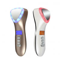 Color de la cara de luz caliente y fría introducción instrumento de elevación y apriete belleza facial fotón rejuvenecimiento instrumento de belleza - details 0