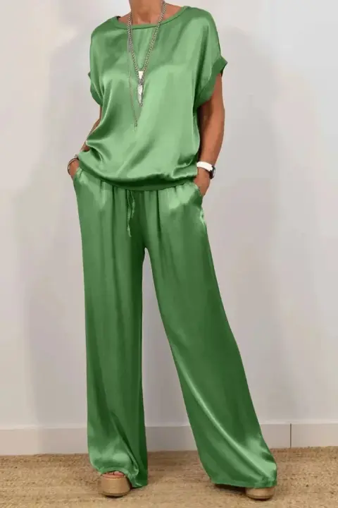 Conjuntos de dos piezas de camiseta y pantalones de satén holgados informales para mujer, camisetas de manga corta con cuello redondo a la moda, traje para primavera y verano, conjuntos de pantalones de pierna ancha - 1
