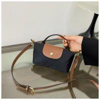2025 bolso de moda bolso de mujer personalidad versátil pequeño bolso cuadrado ligero bolso de mensajero de hombro - details 26
