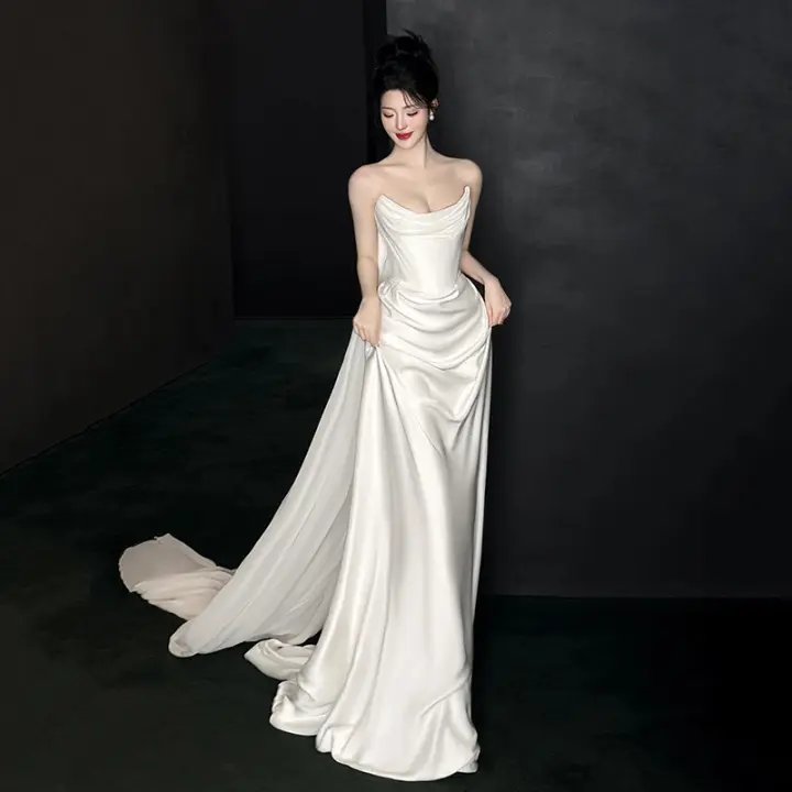 Vestido de novia ligero de satén, estilo francés, sensación sencilla y lujosa, acogedor y para salir con un vestido blanco sin tirantes - 1