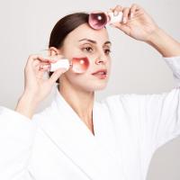 Rodillo de hielo para cara, masajeador facial, cuidado de la piel, globo de enfriamiento para cara, cuello y ojos, Reduce hinchado y arrugas, dorado - details 5