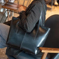 Nuevo Bolso de Mano de Cuero de Alta Gama para Mujeres Bolso Commuter de Moda versátil - details 14