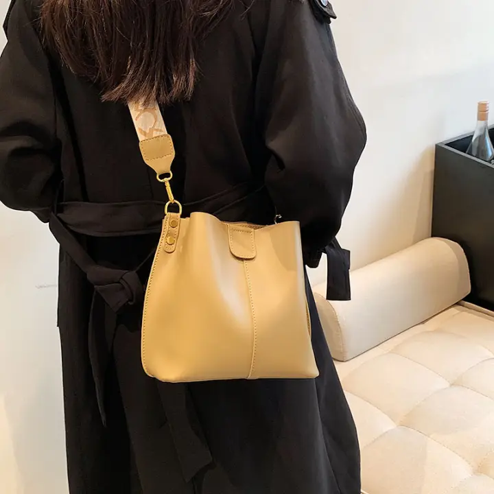 Nuevo bolso, textura de alta calidad, temperamento bandolera de hombro, bolso de cubo, bolso de mujer de tendencia de moda retro de gran capacidad - 1