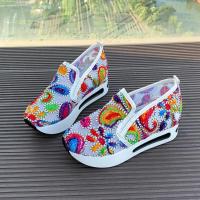 Zapatos de Media Pantorrilla para Mujer Zapatillas de Plataforma de Malla Bordada con Patrón Floral y Punta Redonda a la Moda para Primavera y Otoño Zapatos de Altura Aumentada - details 9