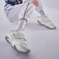 Zapatillas blancas con diseño moderno, nuevos zapatos informales de gran tamaño, transpirables y de alta calidad para hombre. - details 7