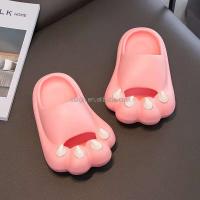 Nuevos zapatos de bebé con pies de oso bonitos de alta calidad con diseño de dibujos animados para mujeres, sandalias mixtas baratas para niños, Wenzhou 2025 - details 2
