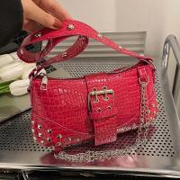 Bolso gótico de mujer retro con correa de cuero con cremallera, casual - details 11