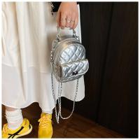 Moda pequeña fragancia textura portátil pequeña mochila diamante cadena de alto sentido versátil mochila diaria - details 30
