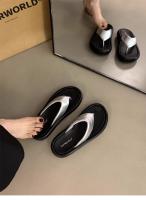 Chanclas de suela gruesa, zapatos de mujer, desgaste 2025, nuevo verano, sandalias de suela blanda, sandalias de playa - details 4