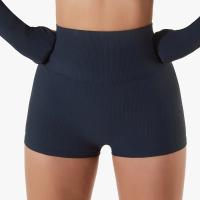 Pantalones cortos de ejercicio ajustados a la cintura, pantalones de yoga desnudos para levantamiento de cadera, leggings deportivos ajustados de cintura alta para mujer - details 6