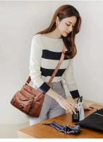 Bolso cruzado de cuero suave de gran capacidad para mujer, bolso de mamá moderno, combina con el día a día - details 11
