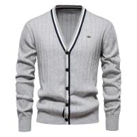 Chaqueta de punto de tendencia de suéter de manga larga con cuello en V para hombre de otoño e invierno - details 26