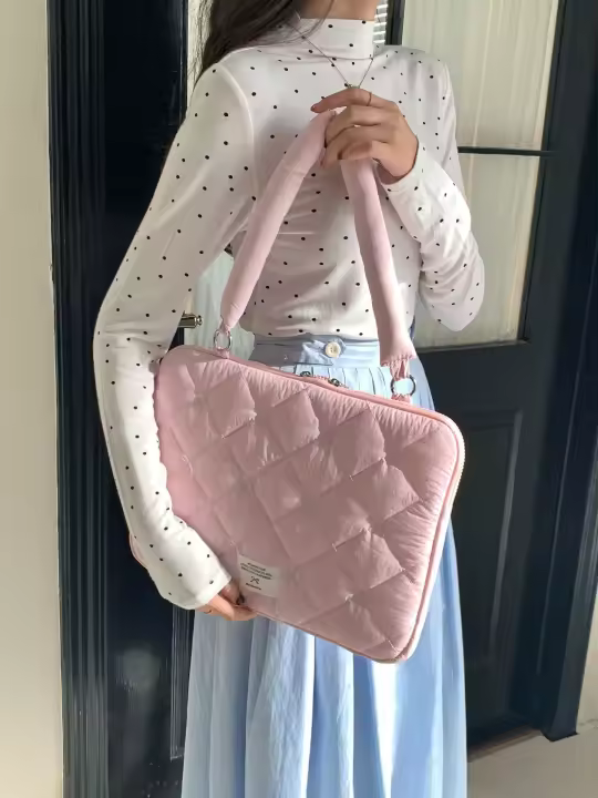 Elegante Bolso para Laptop de Moda Ligero, Anti-impacto, Estilo de Nudo en su Patrón - 1