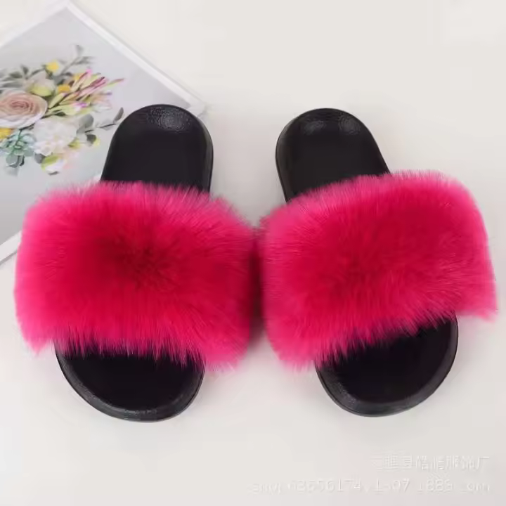 Zapatillas de piel sintética de lujo para mujer con diseño de mapache de cabeza redonda, parte inferior plana cálida, plantillas de goma para el hogar para invierno al aire libre - 1