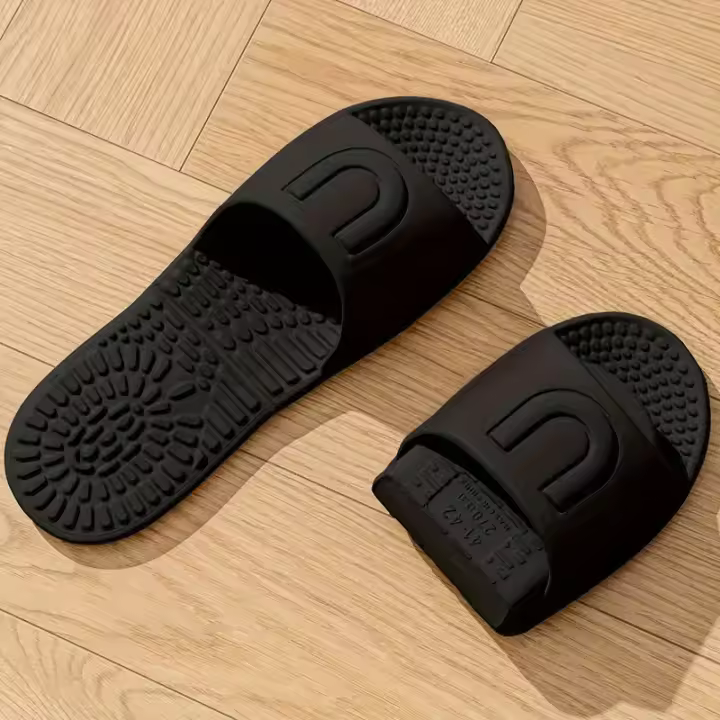 Zapatillas de playa antideslizantes ultraligeras para mujer, chanclas de masaje de suela suave para el hogar, chanclas plegables portátiles para exteriores, novedad de 2025 - 1