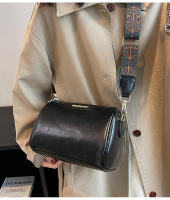 Bolso de mensajero de hombro versátil, nuevo, moderno y versátil, casual. - details 15