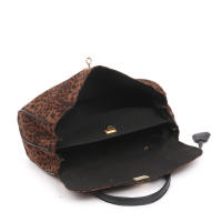 2025 nuevo bolso de mensajero de hombro portátil de gran capacidad con estampado de leopardo, bolso de mano premium para viajeros, bolso Kelly multifuncional - details 18