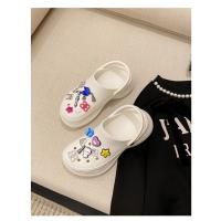 Zapatillas de plataforma con agujeros para mujer, a la moda, con suela de EVA suave, estilo bolsa de plata, zapatillas geniales. - details 40