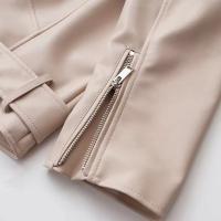 TRAFZA, chaquetas de cuero para mujer de primavera, cuello vuelto, charretera con remaches, abrigo de motociclista con cremallera, prendas de vestir holgadas de cuero suave de imitación para mujer de otoño - details 17
