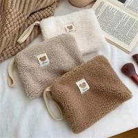 Bolsa de Maquillaje de Oso de Peluche de Alta Capacidad Ideal para Viajes Organizador de Labiales - details 0