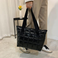Bolso de mano de algodón con almohadilla espacial para mujer, bolsa de viaje de hombro acolchada, de gran capacidad, impermeable, a la moda, Invierno - details 13