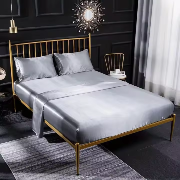 Juego De Cama De Satén De 3/4 piezas, Sábana Ajustable De Color Sólido, Suave Y Cómoda, Para Dormitorio Y habitación - 1