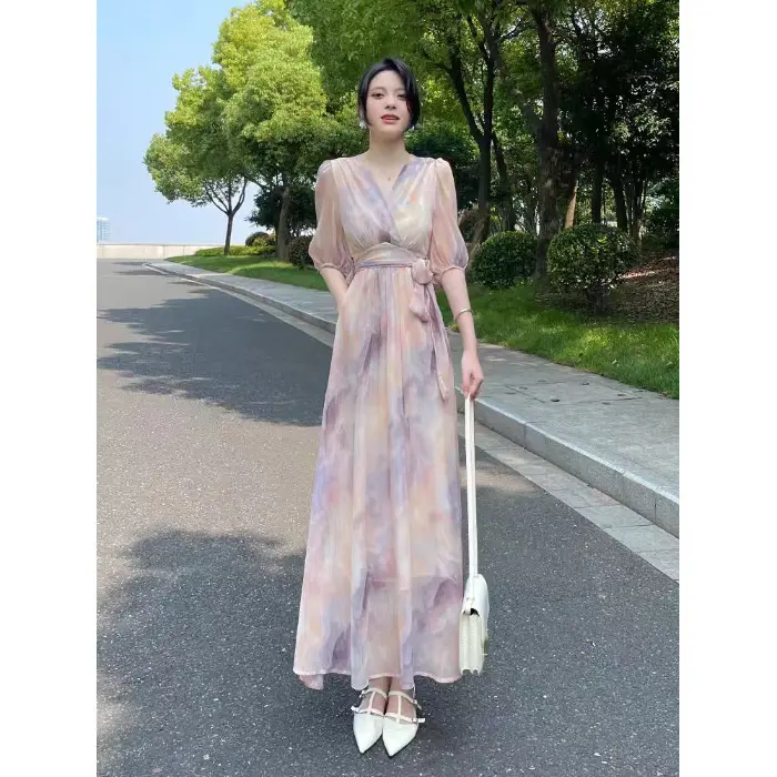 Elegante Vestido Floral de Verano 2025 Diseño Chic con Cintura Realzada - 1