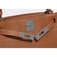 Bolso de lujo ligero con textura premium, nuevo bolso de mensajero portátil de compras de gran capacidad para mujer - details 11
