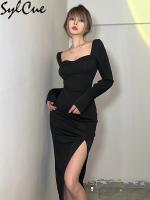 Vestido de manga larga con hombros descubiertos y cuello cuadrado - details 2