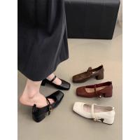 Francés retro cabeza cuadrada boca poco profunda solo zapatos femeninos 2025 tacón medio tarde noche temperamento hadas tacón grueso Mary Jane pequeños zapatos de cuero - details 16