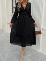 Vestido largo elegante de color sólido con cuello en V para otoño e invierno - details 10