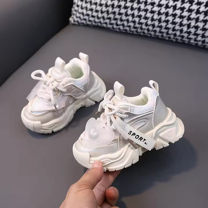 Nuevas zapatillas de malla para niños, zapatos casuales antideslizantes para niños de suela blanda - 1
