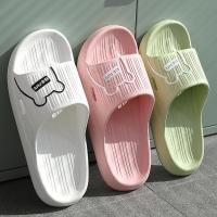 Zapatillas de verano para hombre y mujer, chanclas antideslizantes de oso de dibujos animados para el hogar, sandalias de playa para interiores y exteriores, talla grande, novedad - details 0