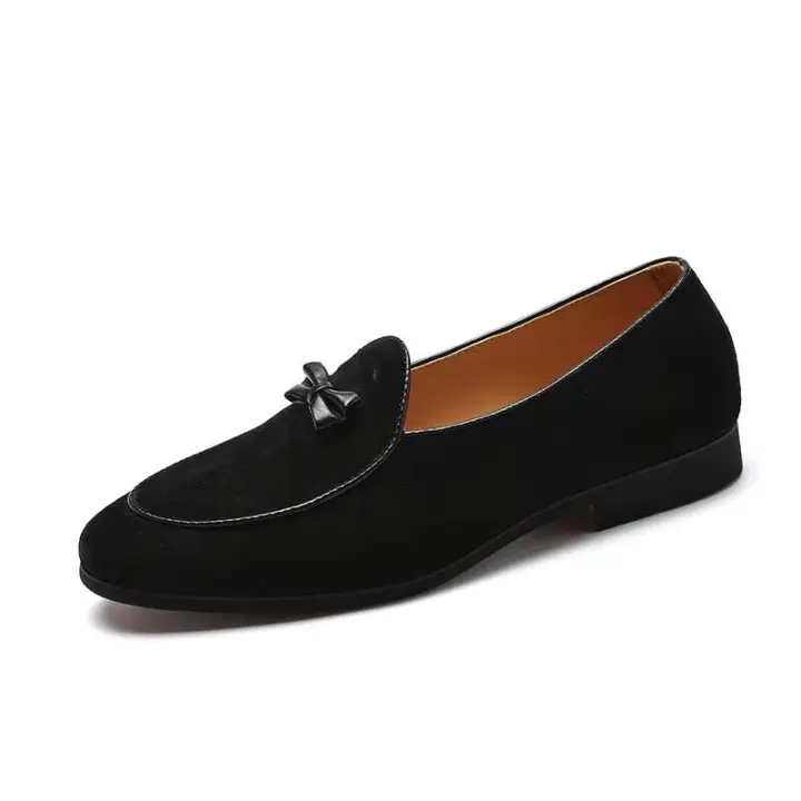 Zapatos casuales de hombre de cuero moca de moda plana patentada - 1
