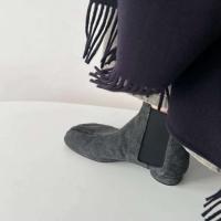 Nuevos botines elásticos con punta dividida, zapatos de mujer de tacón bajo de cuero de ante gris, con botas más grandes que Chelsea - details 5