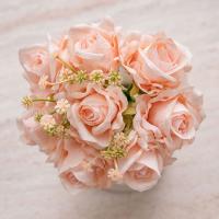 Ramo de rosas artificiales de 8 cabezas, flores de rosas de seda elegantes de tacto Real, plantas falsas de lujo hechas a mano, decoración de boda - details 1
