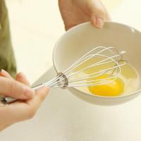 Batidor de huevos de acero inoxidable, batidor Manual de alambre con globo, mezclador de leche, crema, mantequilla, utensilio de cocina para hornear - details 5