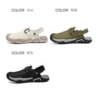 Verano dos usan zapatillas de playa, sandalias deportivas al aire libre y zapatos de montañismo. - details 5