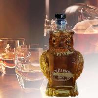 Cabeza de lobo, elefante, búho, ciervo, papá, marido, whisky de cristal, exquisita botella de vino, decoración del hogar - details 2