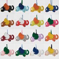 LLavero de elefante con alas voladoras de cuero PU multicolor, llavero de coche, colgador de cuero PU de Animal, colgante de bolsa de dibujos animados en 16 colores para hombres - details 0