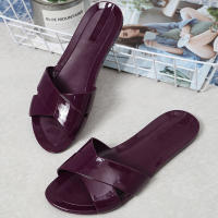 Jalea cristal zapatillas frescas madre de la moda de las mujeres usando plástico de fondo plano de una palabra de arrastre antideslizante hogar zapatillas de fondo suave - details 5